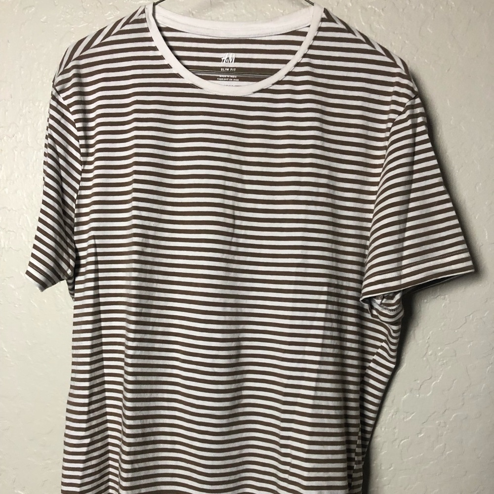 Men’s striped tee